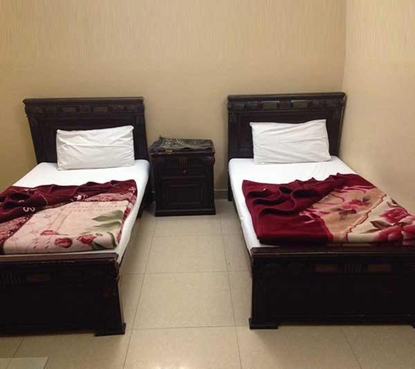 บัตต์ ลอดจ์ 4 Hotel อิสลามาบัด ภายนอก รูปภาพ